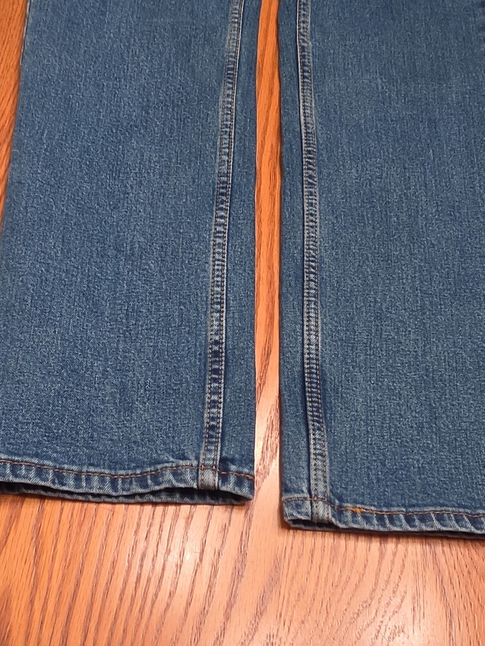 Levi's 514 Men's Dark Blue Slim Straight Jeans Size 28-30 - Picture 6 of 6